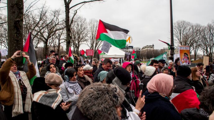 PARIS. Rassemblement contre la loi Yadan.