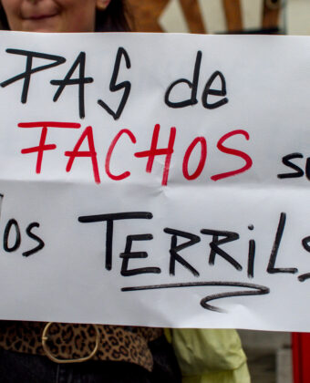 Pancarte "Pas de fachos sur nos terrils"